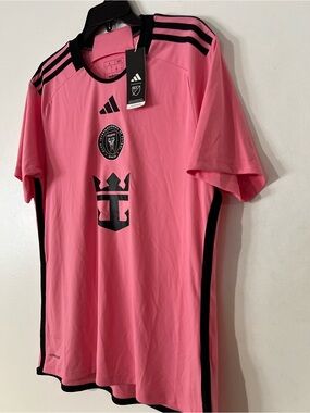 adidas Men’s Pink Performance Soccer Jersey with Black Accents MIAMI FC SZ M